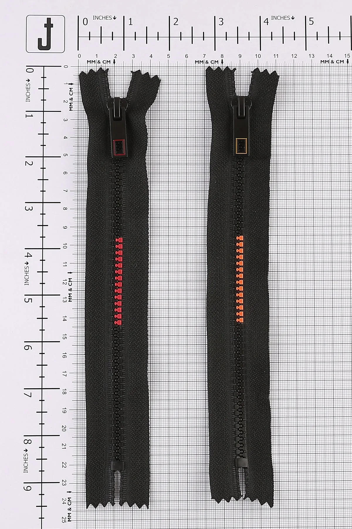 #5 Strong & Durable Closed-End Molded Plastic Sports Zipper