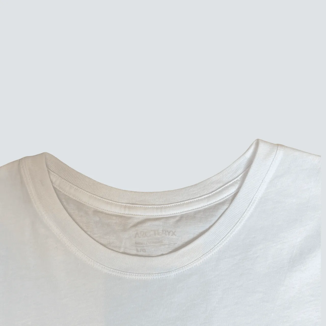 Arc'teryx White 19FW Logo T-SHIRT (L)