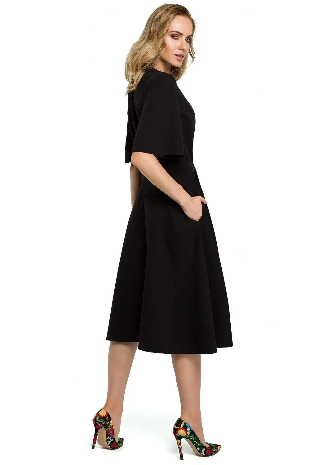 Elegant All-Day Dress