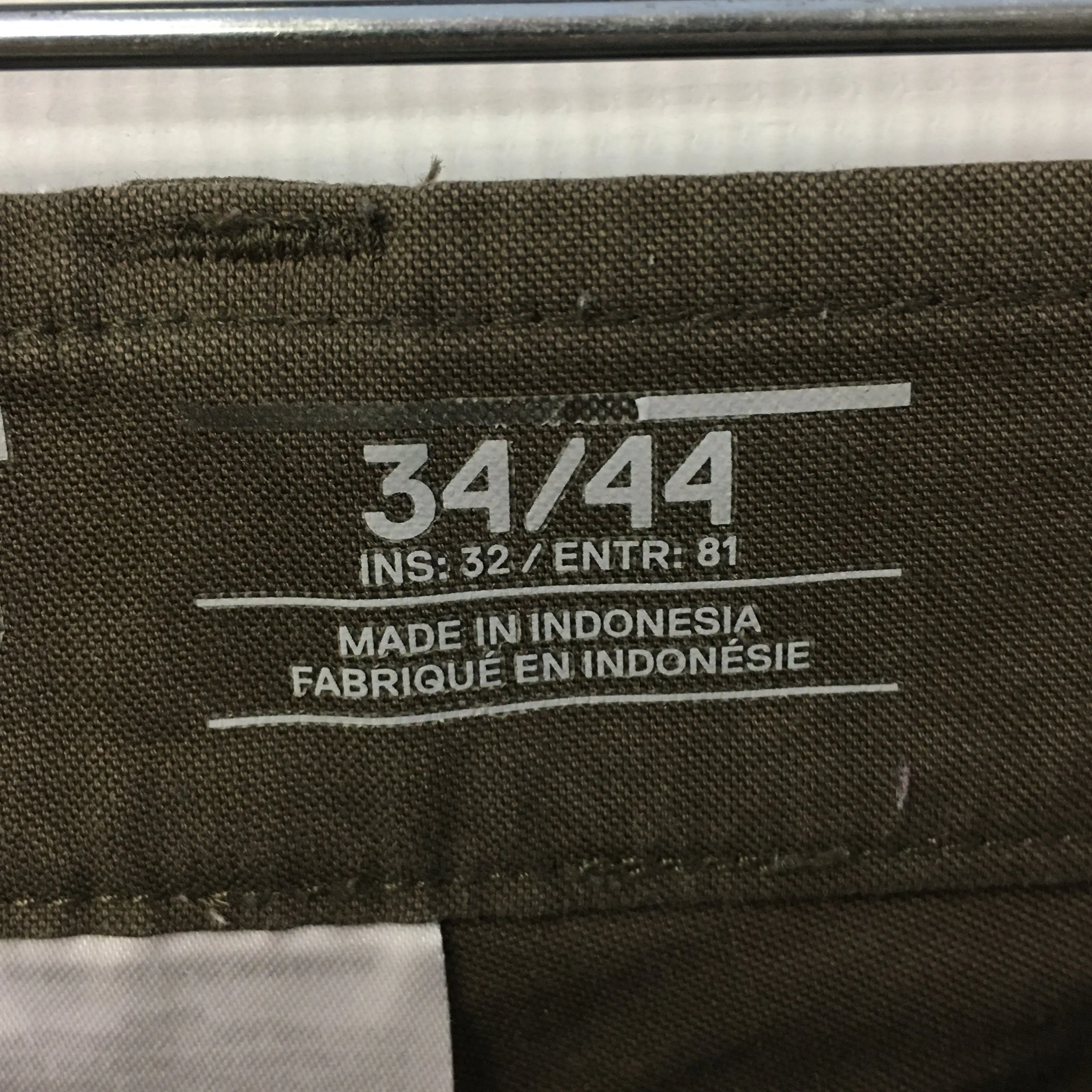 Mountain Hardwear Men's Cotton Hiking Pants - Size 34/44 - Pre-Owned - SC3ZWB