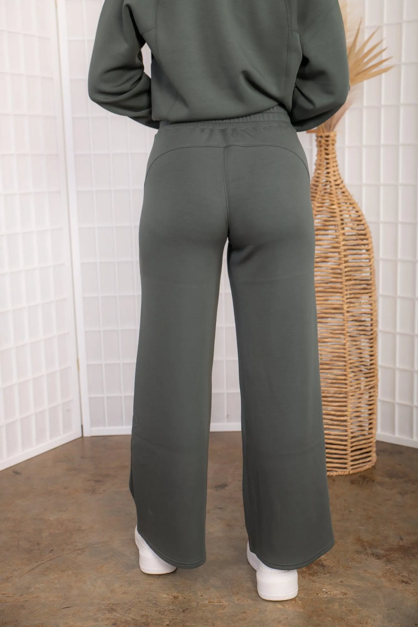 Spanx Dark Palm Air Essentials Wide Leg Pants